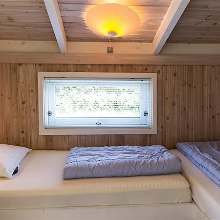 펜션 Four-bedroom Holiday In